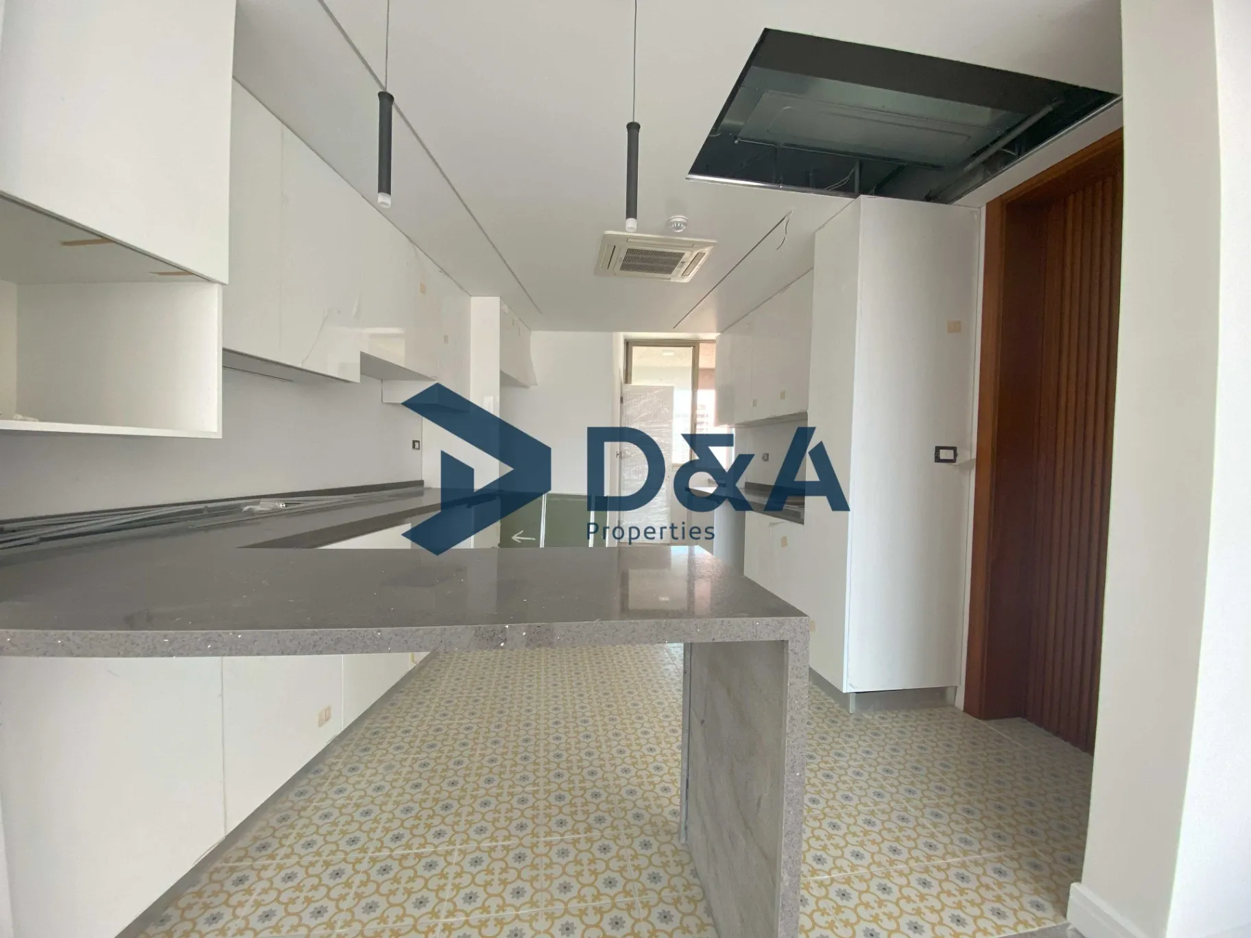 Apartment for sale in Clemenceau, Bayrut, Lebanon - 3 bed, 4 bath