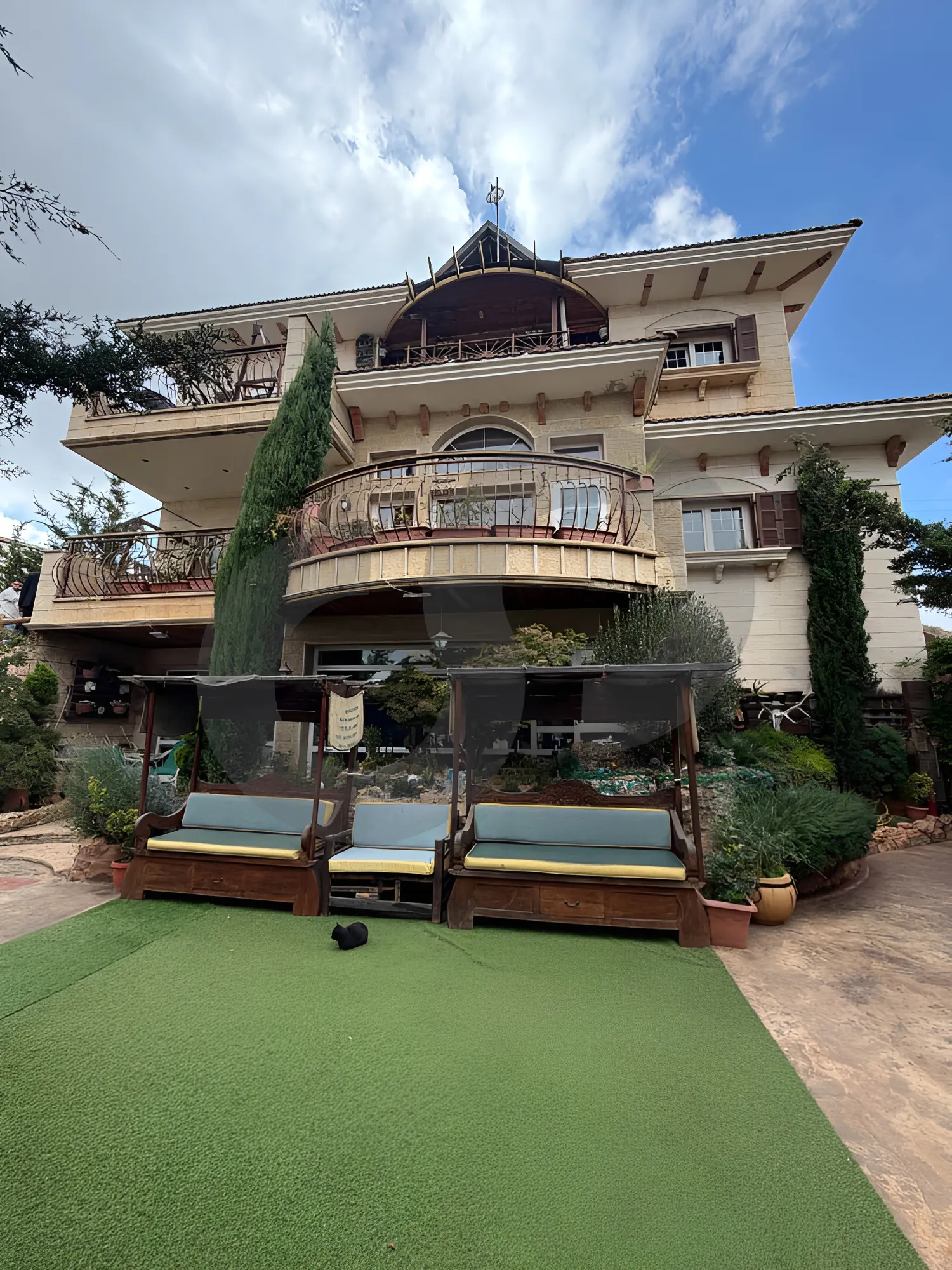 Villa for Sale in Saoufar