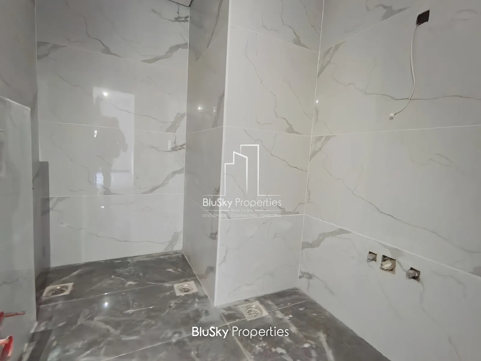 Apartment for Sale in Adma