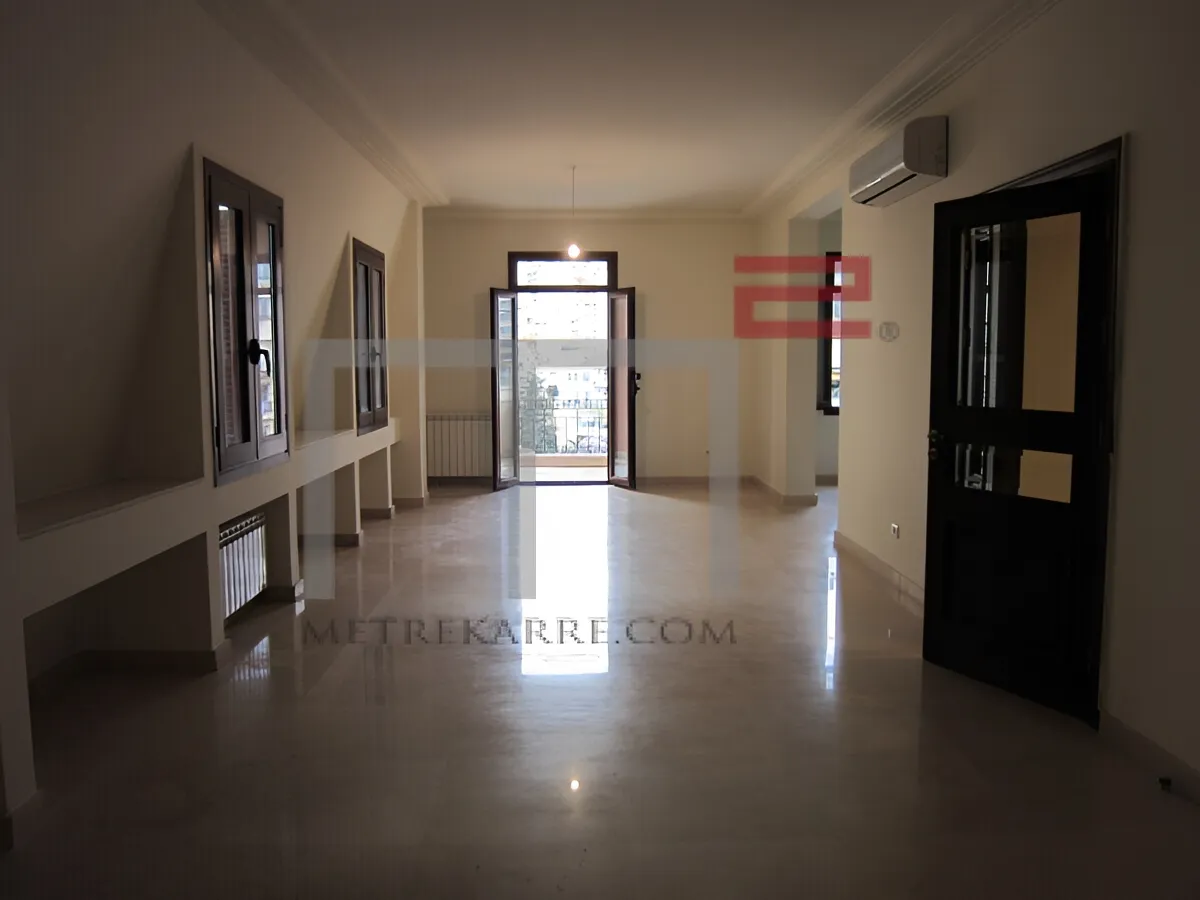 Apartment for rent in Furn El Hayek