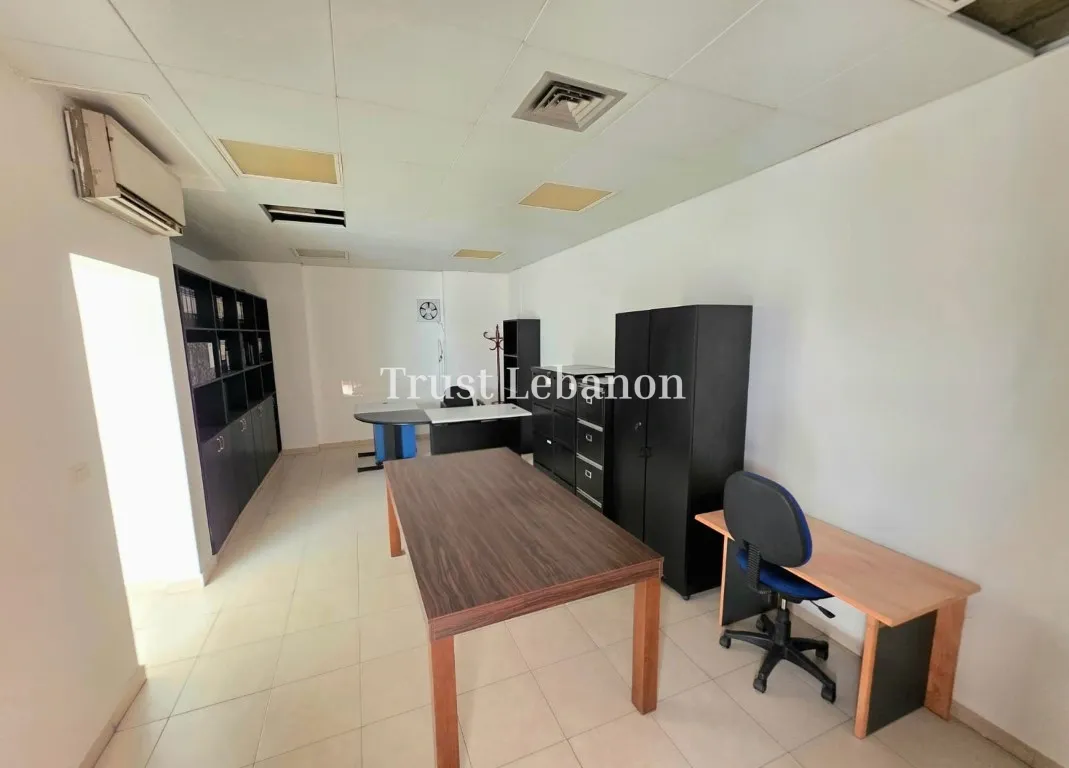 Office for rent in Mkalles, Lebanon