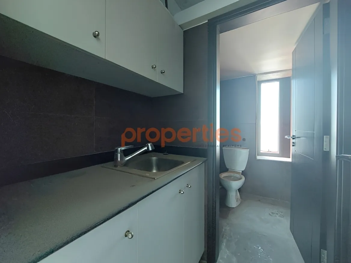 Office for Rent in Baouchriyeh