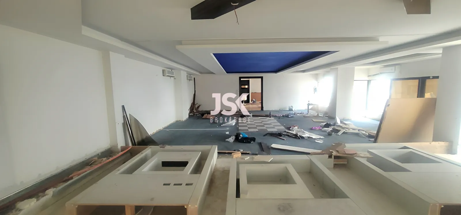 Office for Rent in Baouchriyeh