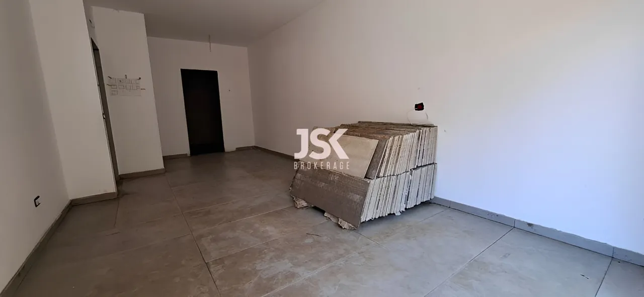 Apartment for Sale in Ballouneh