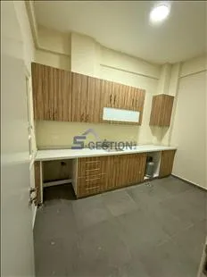 Office for rent in Badaro