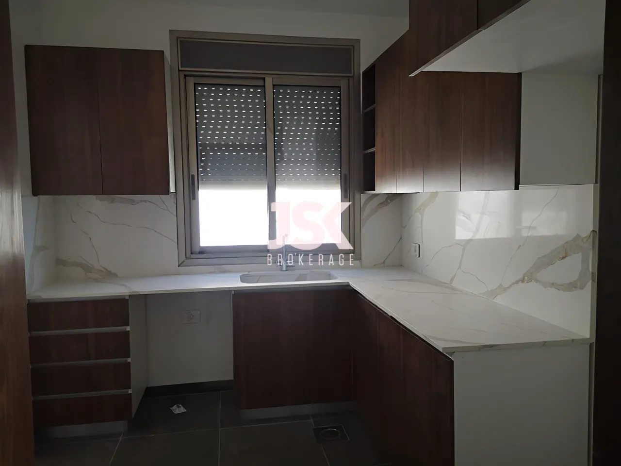 Apartment for Sale in Aatchane - 3 bed, 3 bath
