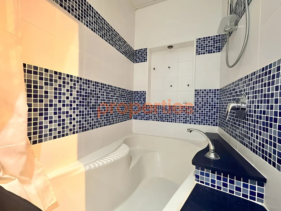 Apartment for sale in Ramleh Al Bayda, Beirut, Lebanon