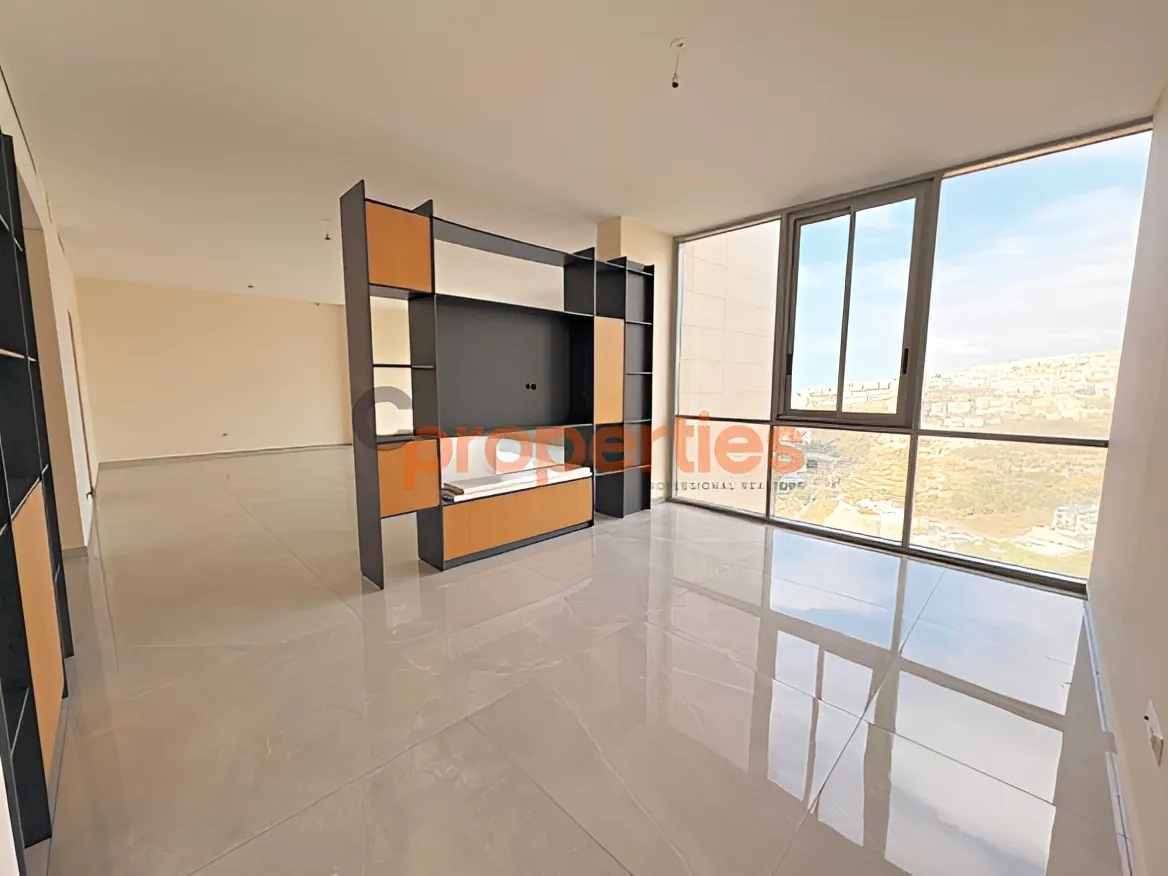 Apartment for Rent in Louaizeh - 3 bed, 5 bath