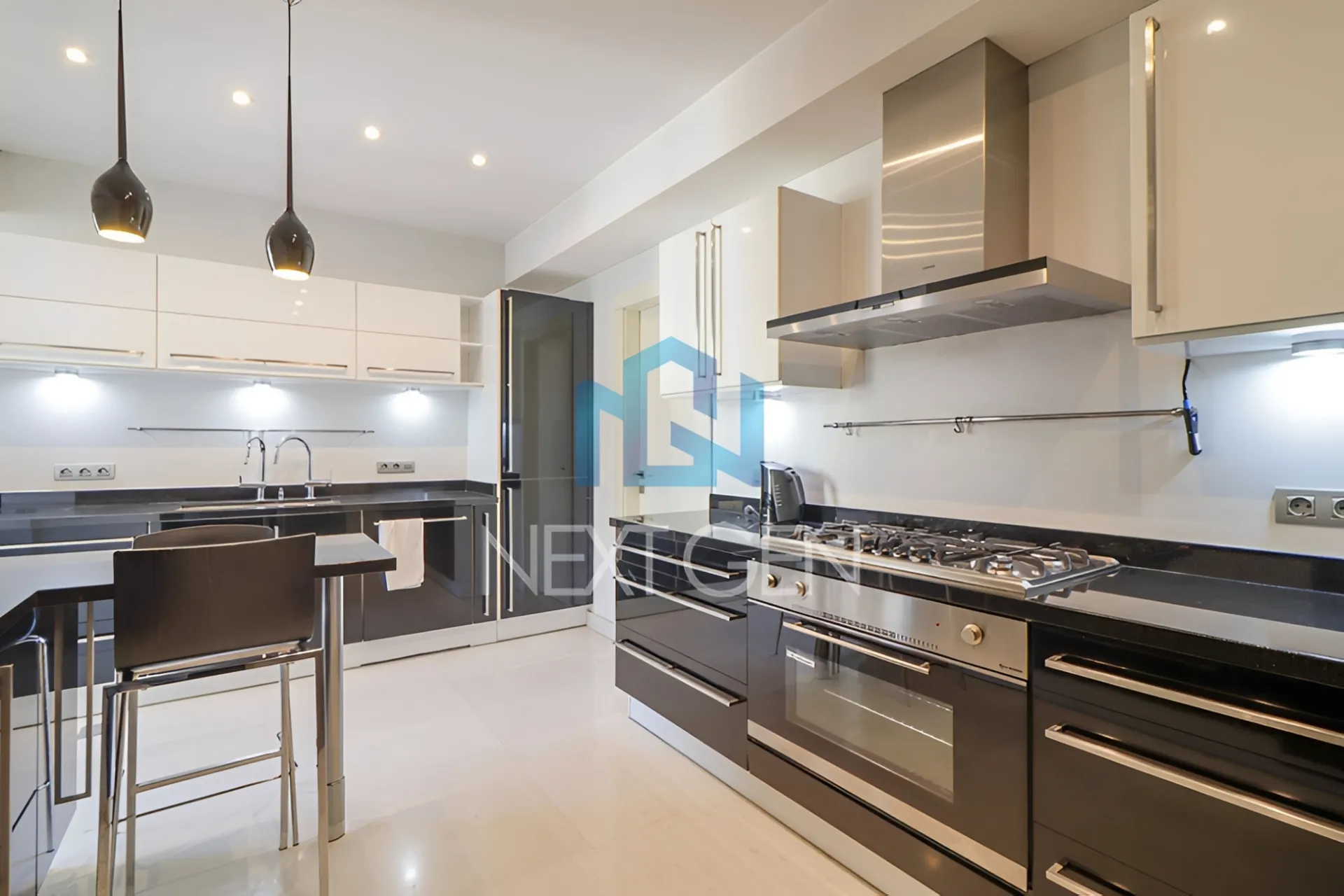 Apartment for rent in Clemenceau, Bayrut, Lebanon