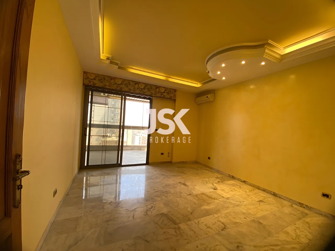 Apartment for Sale in Ras