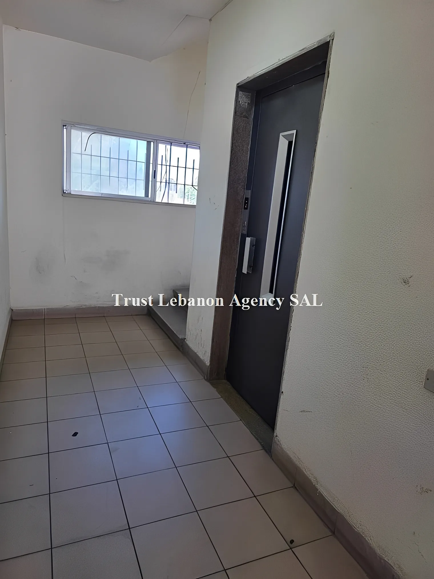 Office for rent in Baabda, Hazmieh