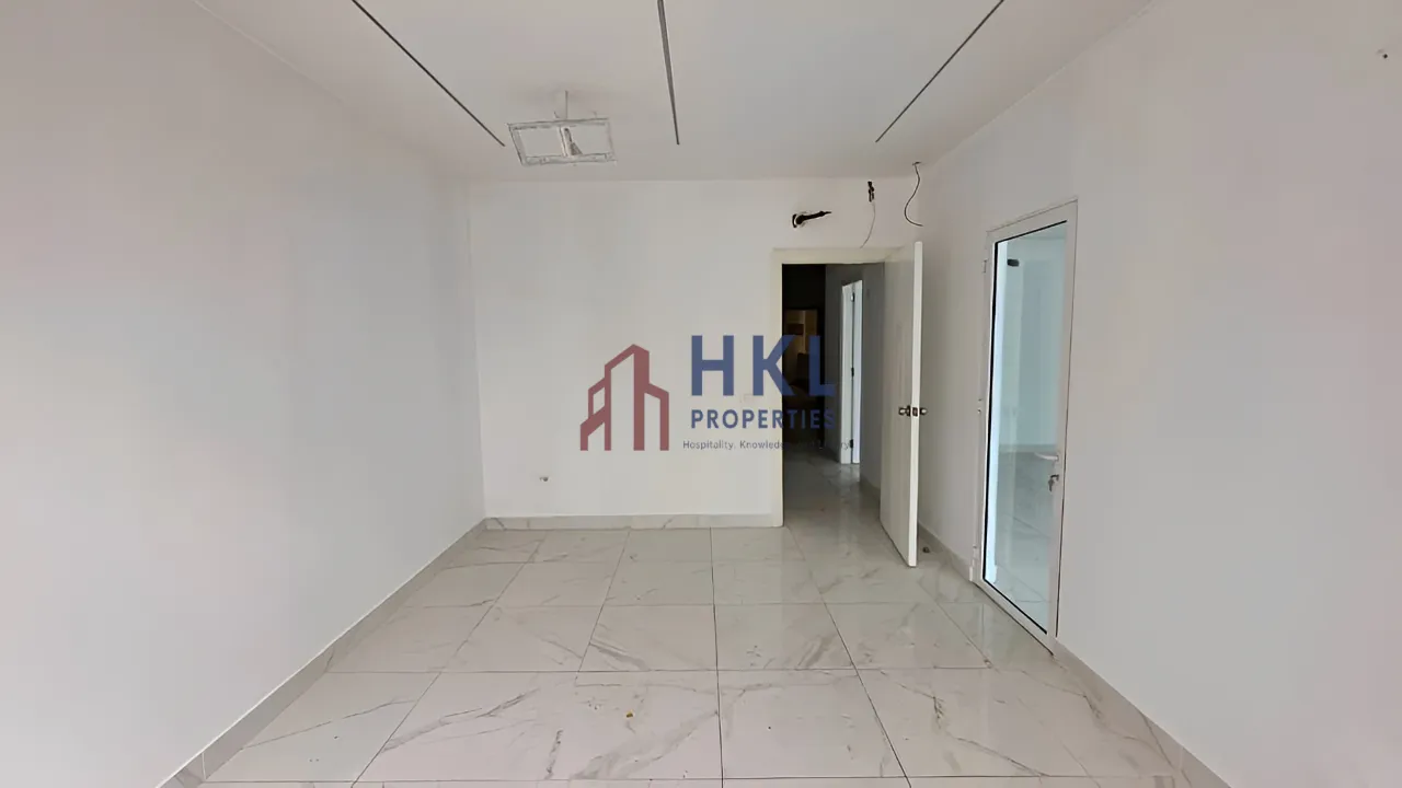 Office for rent in Clemenceau