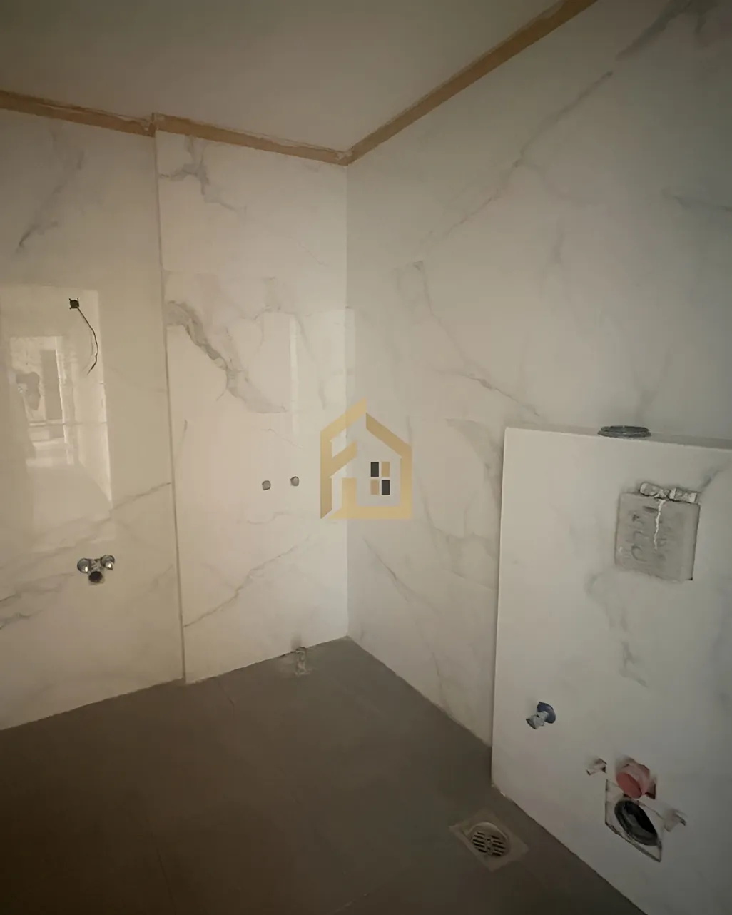 Apartment for sale in Ras Al Naba'a, Beirut, Lebanon