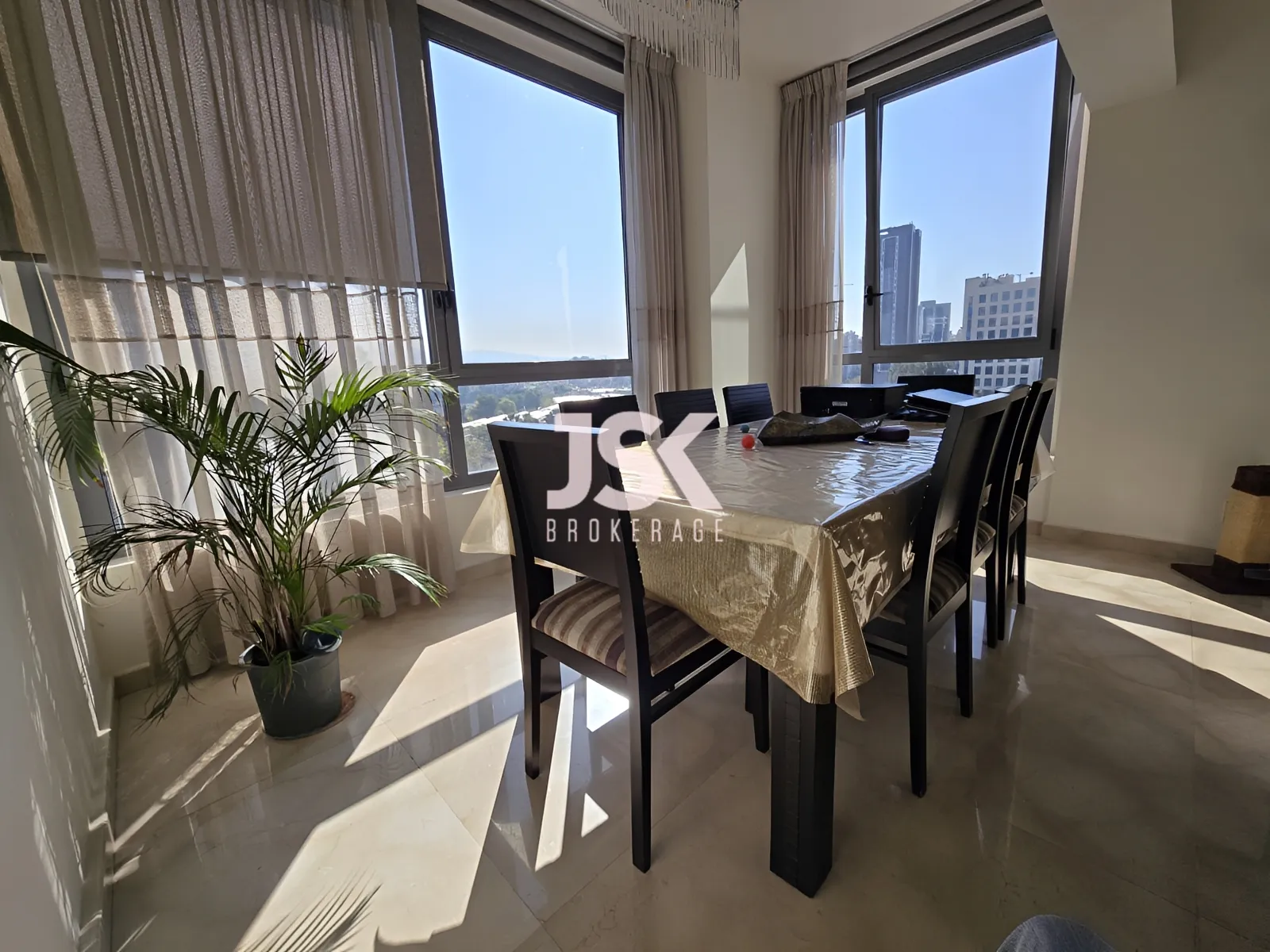 Apartment for Sale in Achrafieh - 2 bed