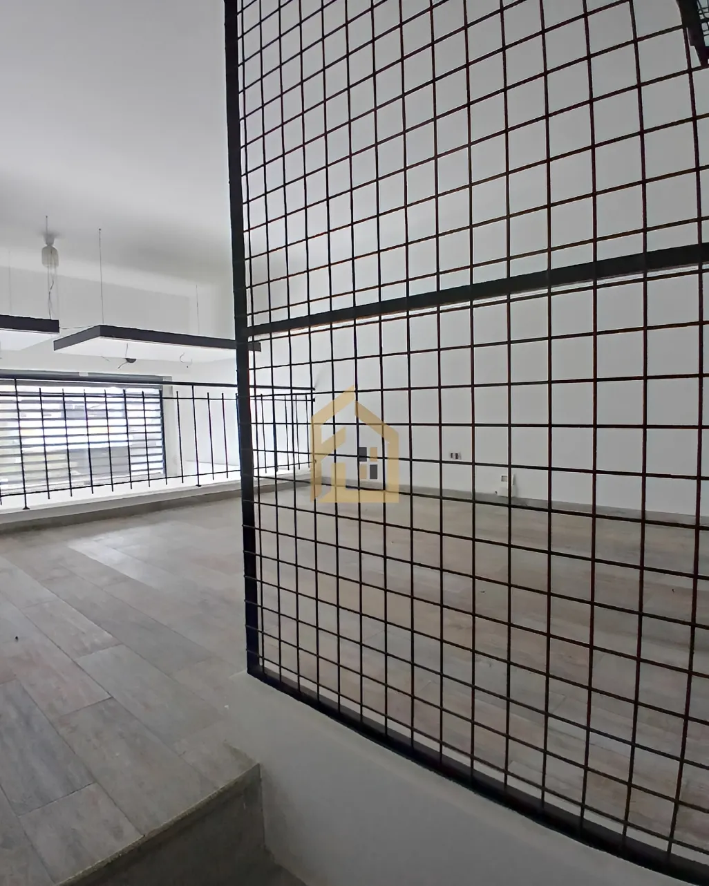 Showroom for rent in Daoura, Lebanon