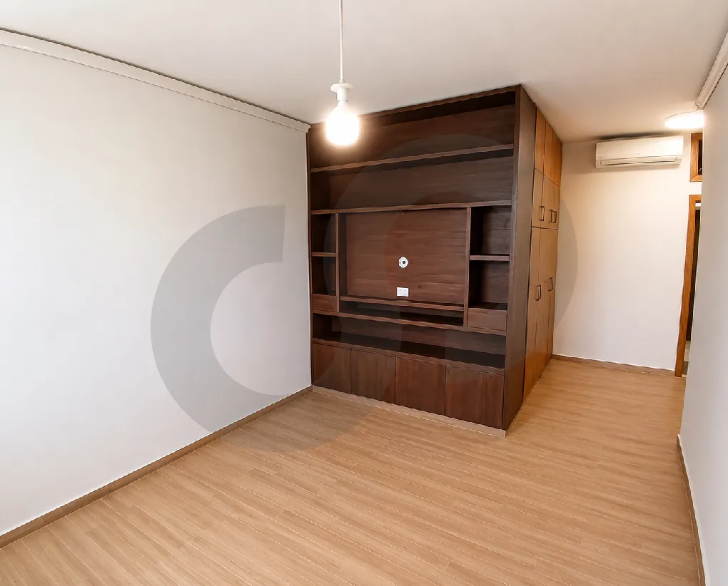 Apartment for Sale in Ain Al Mraiseh