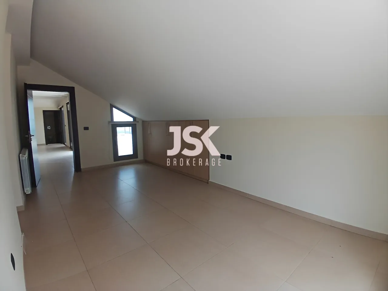 Apartment for Rent in Qornet El Hamra