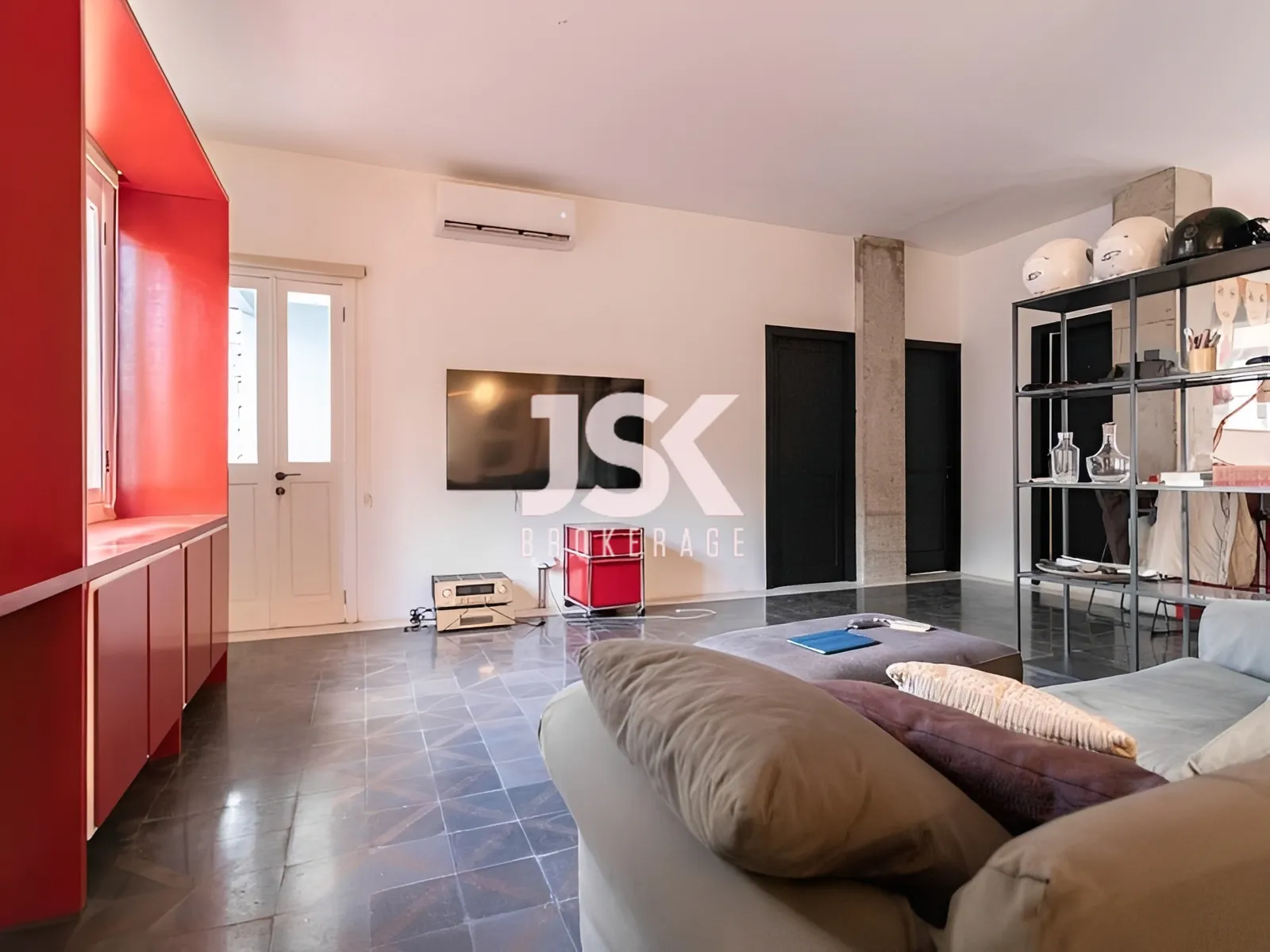 Apartment for Rent in Mar Mikhael, Bayrut, Lebanon