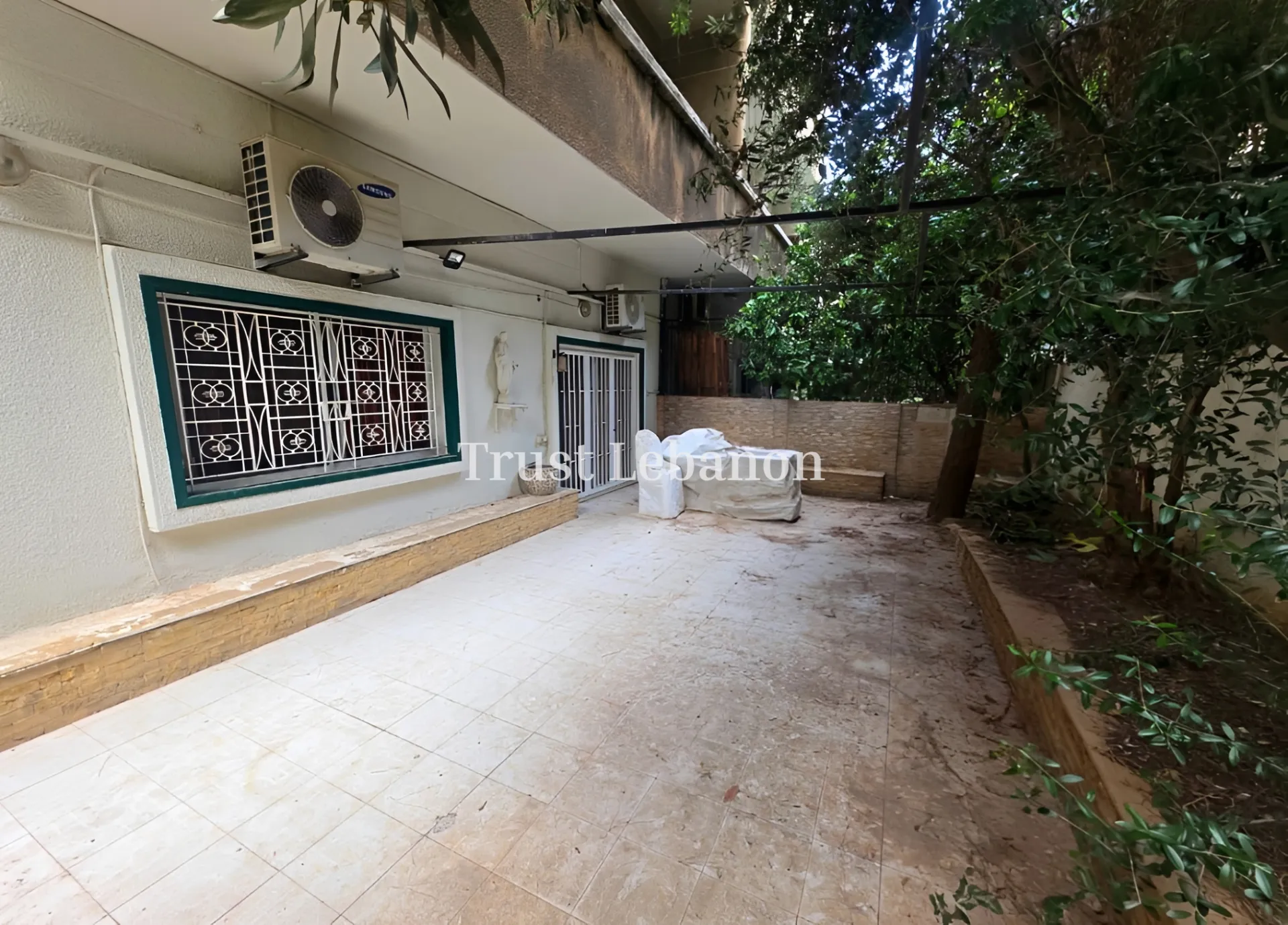 Apartment for sale in Horch Tabet