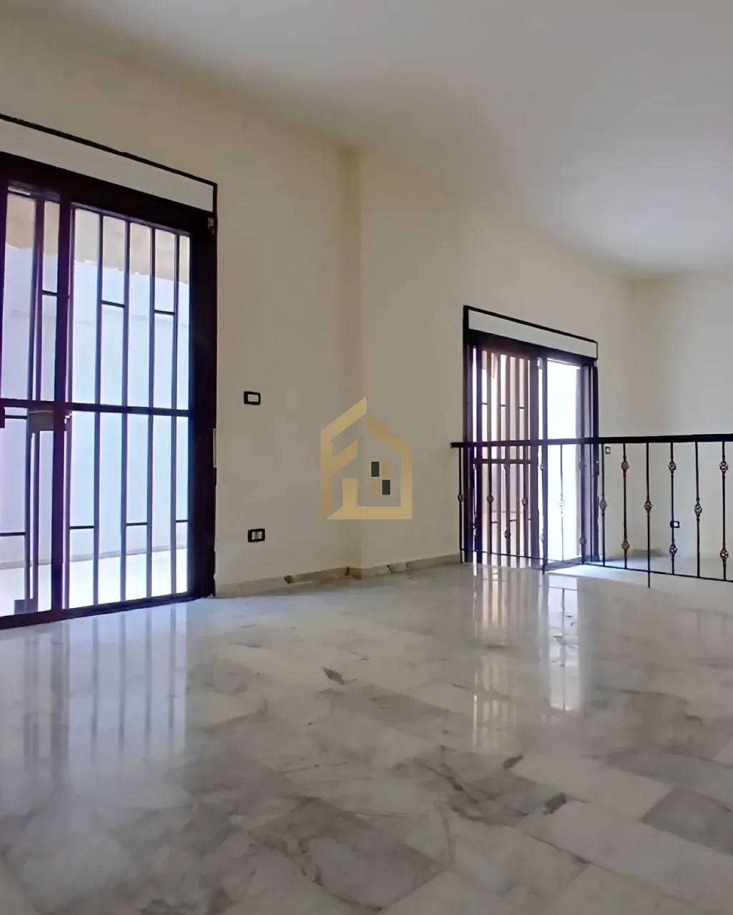 Apartment for sale in Zouk Mosbeh, Lebanon - 3 bed, 2 bath