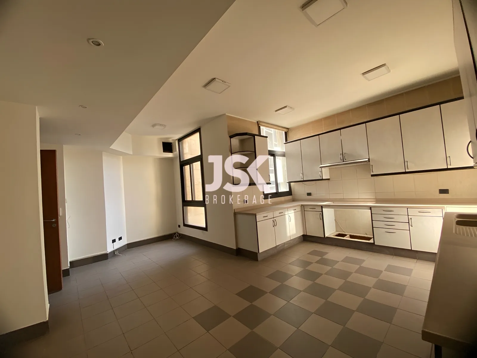 Apartment for Sale in Verdun