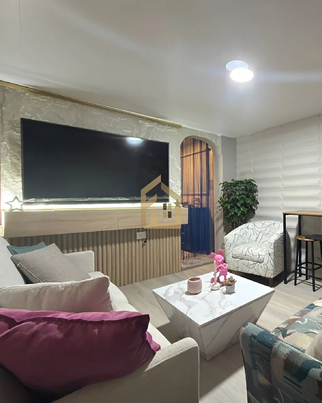 Apartment for rent in Achrafieh, Beirut, Lebanon - 1 bed, 1 bath