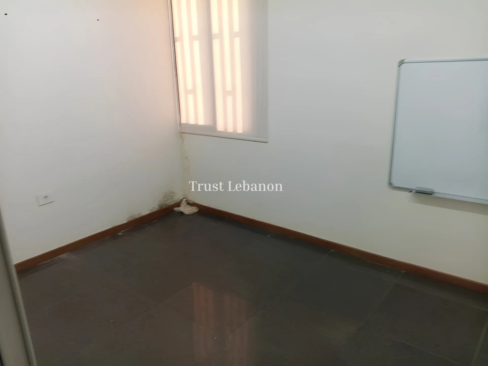 Office for Rent in Daoura, Lebanon