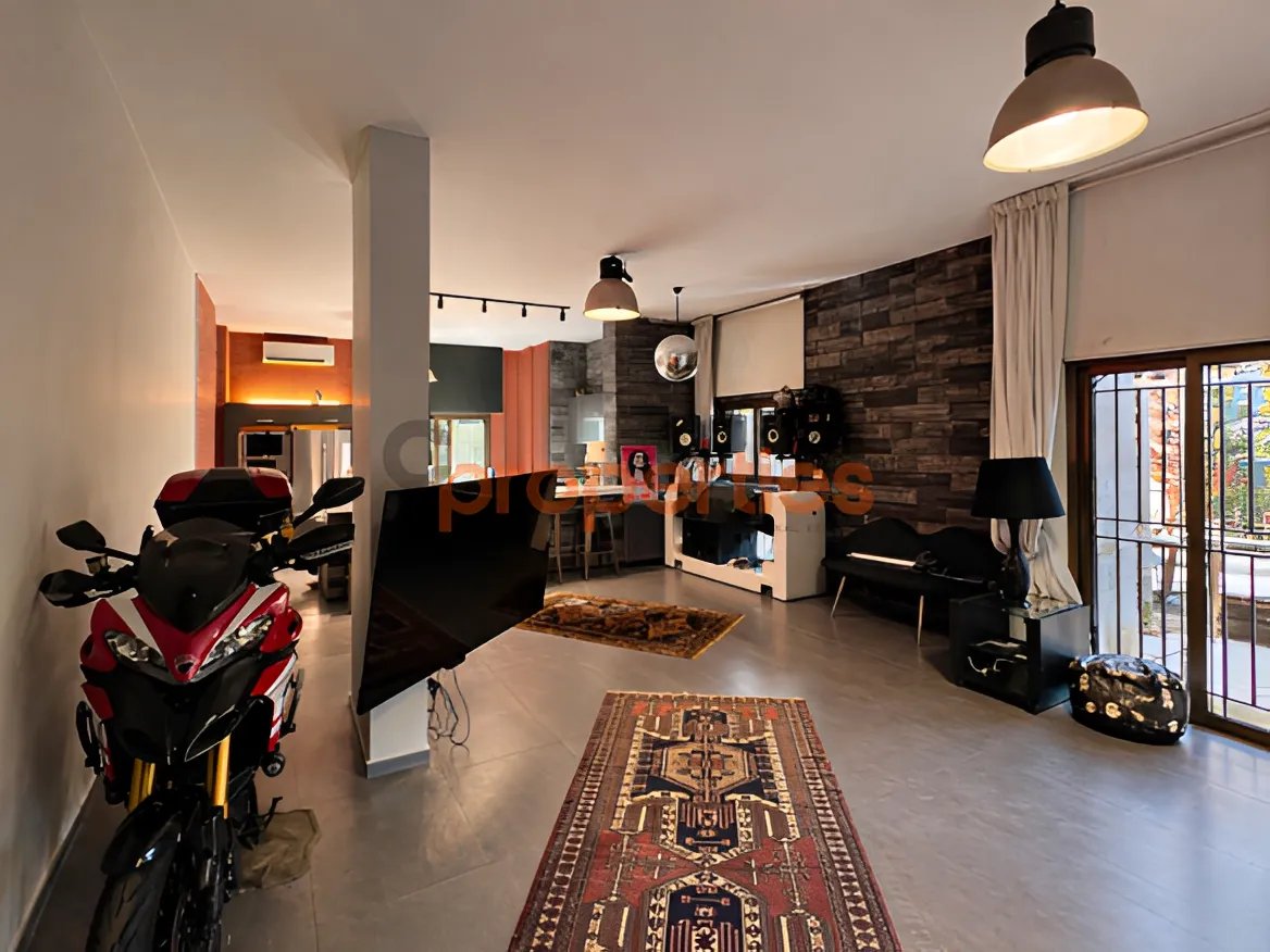Apartment for Sale in Mar Roukouz - 3 bed, 3 bath