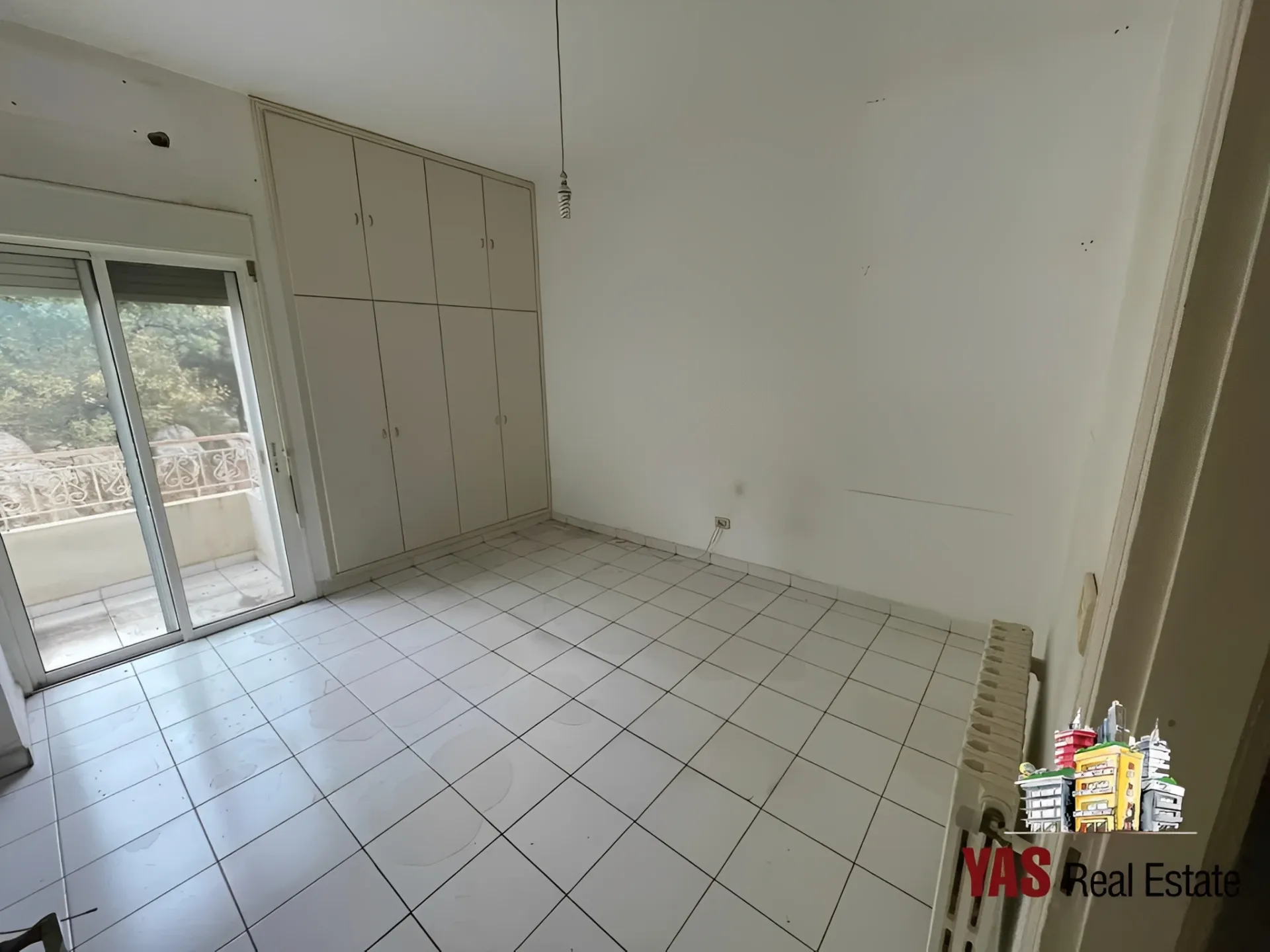 Apartment for Sale in Ballouneh