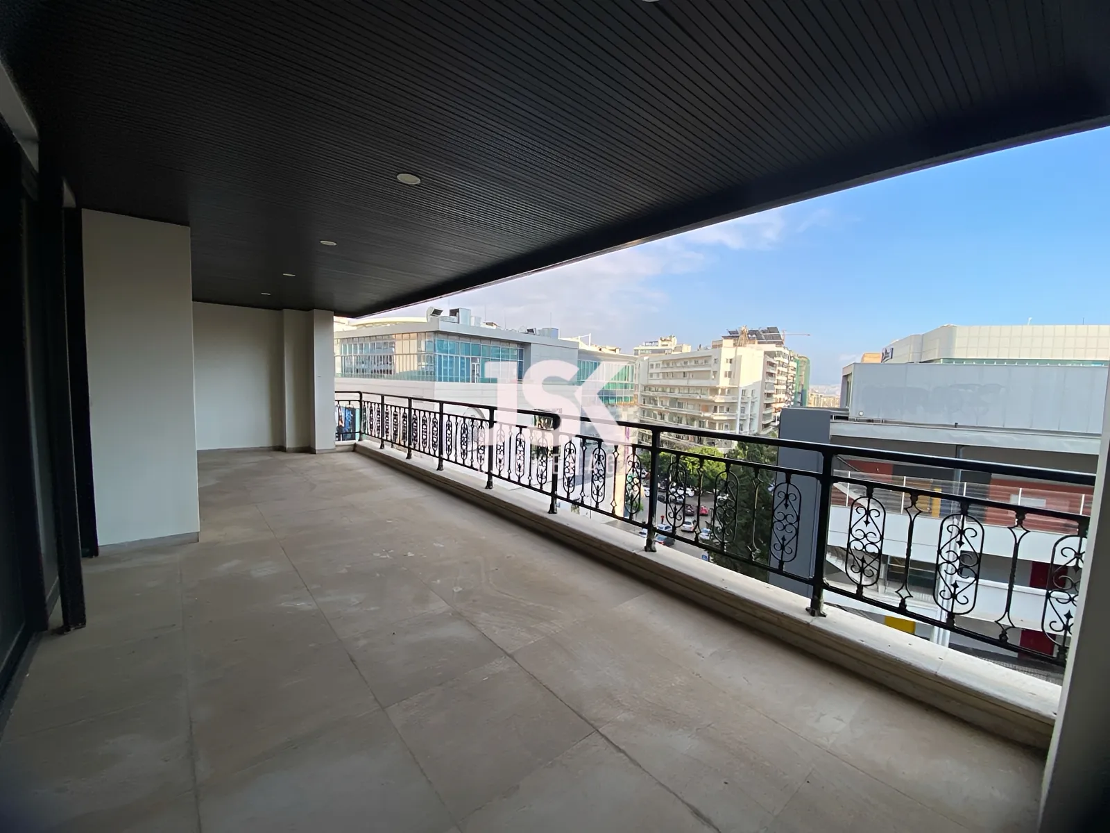 Apartment for Sale in Verdun - 4 bed, 4 bath