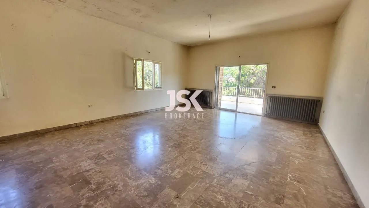 Apartment for Sale in Ajaltoun