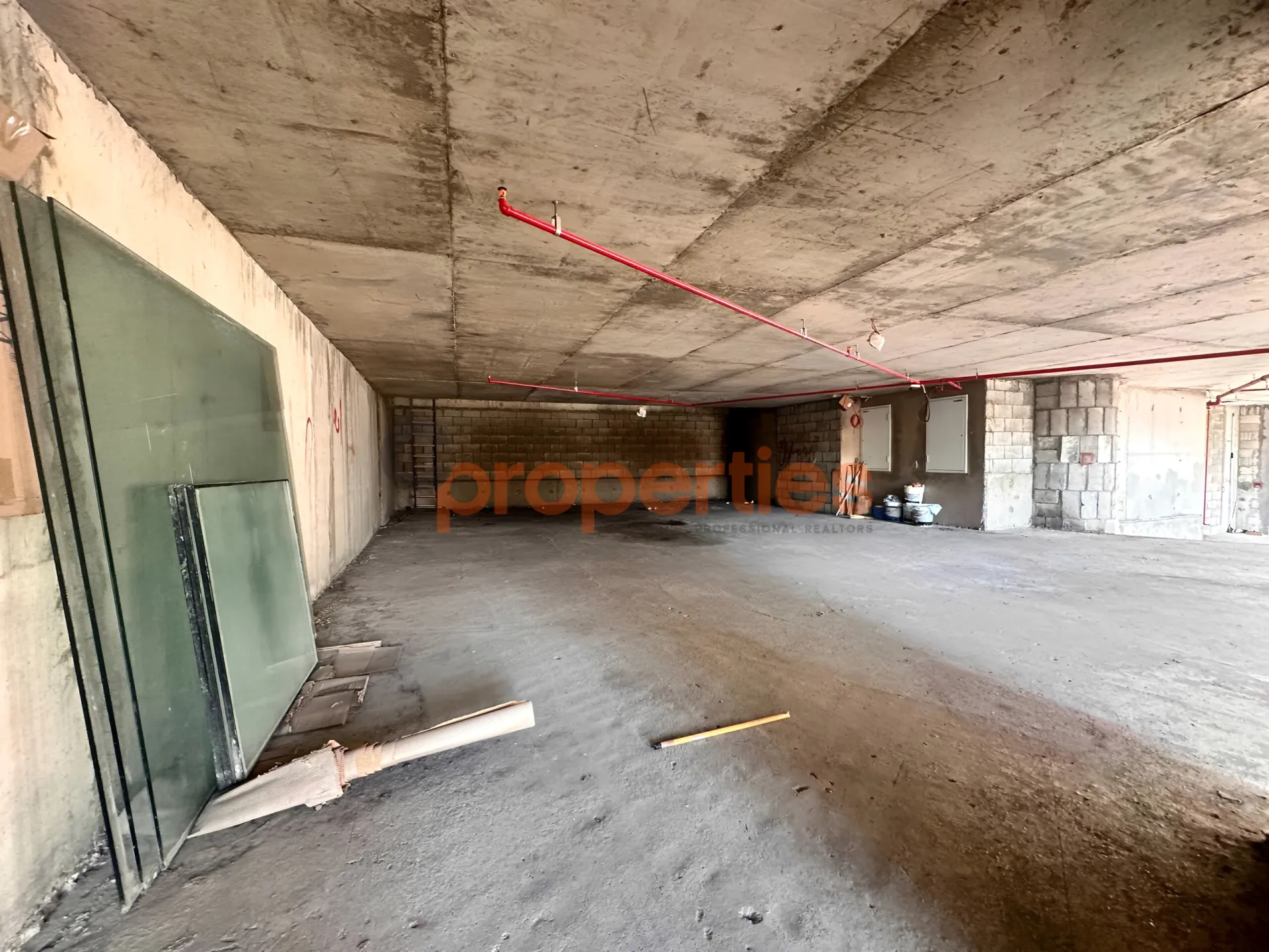 Showroom for Rent in Achrafieh