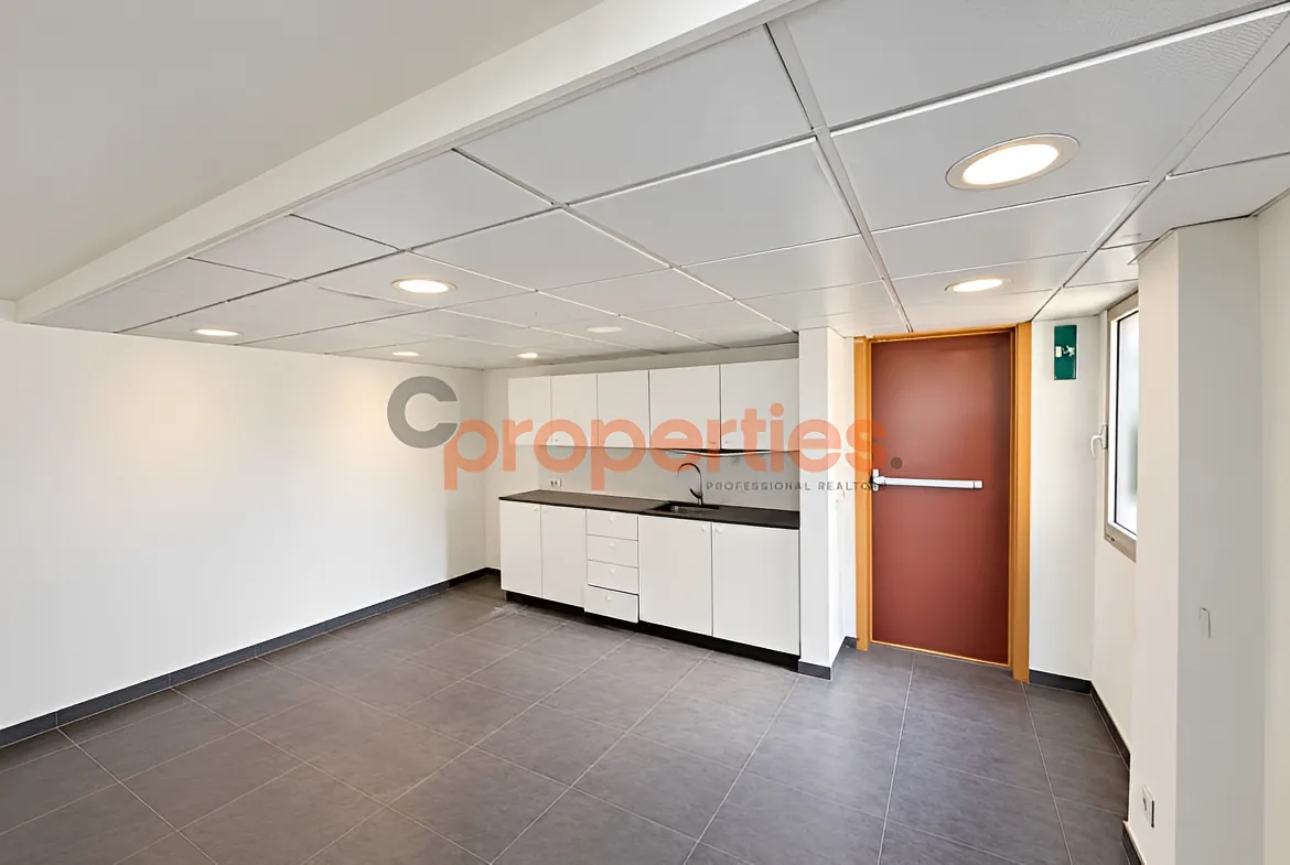 Office for Rent in Hazmieh