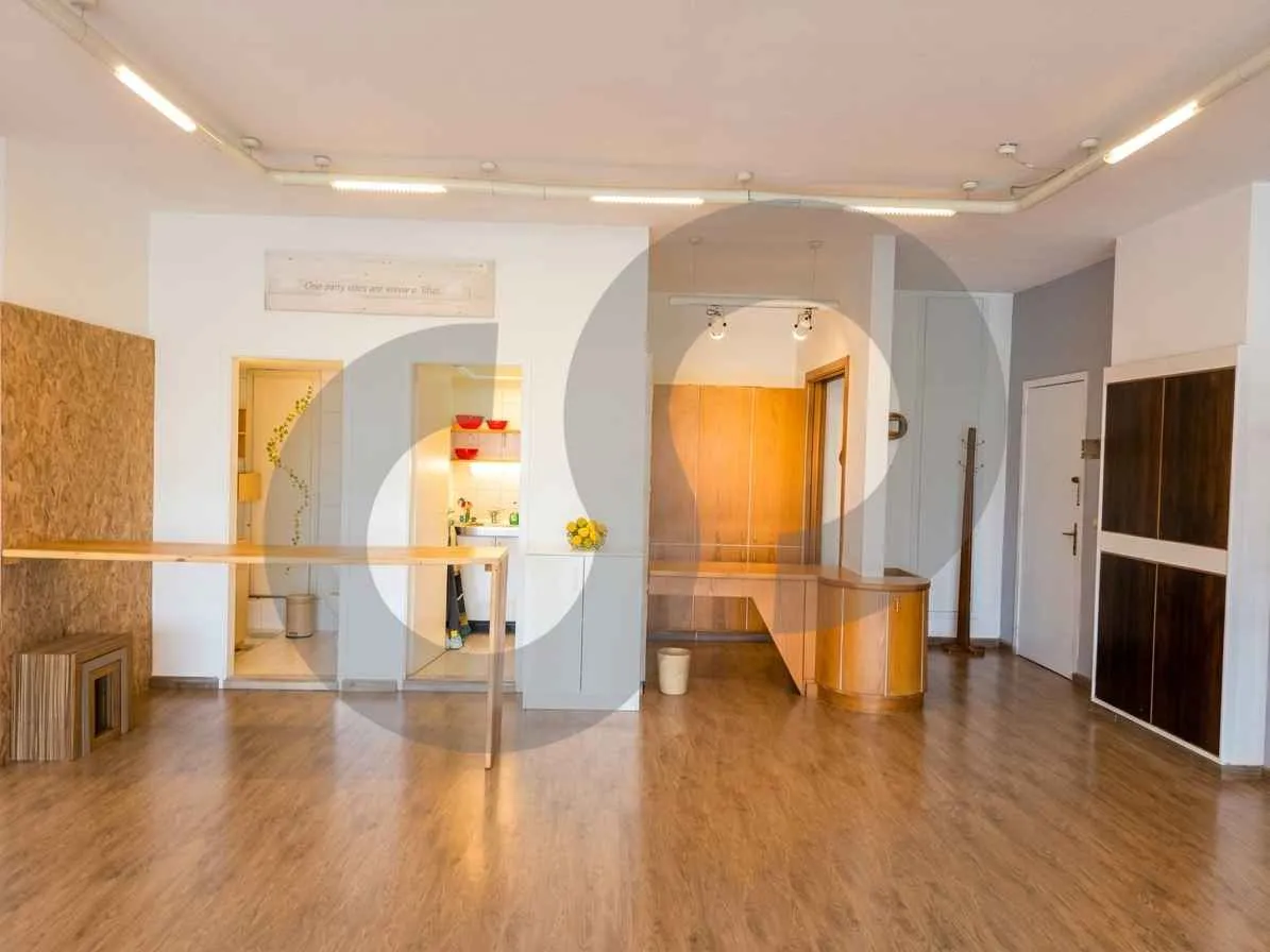 Office for Rent in Mazraat Yachoua
