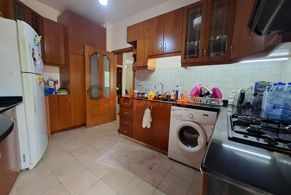 Apartment for Sale in Safra