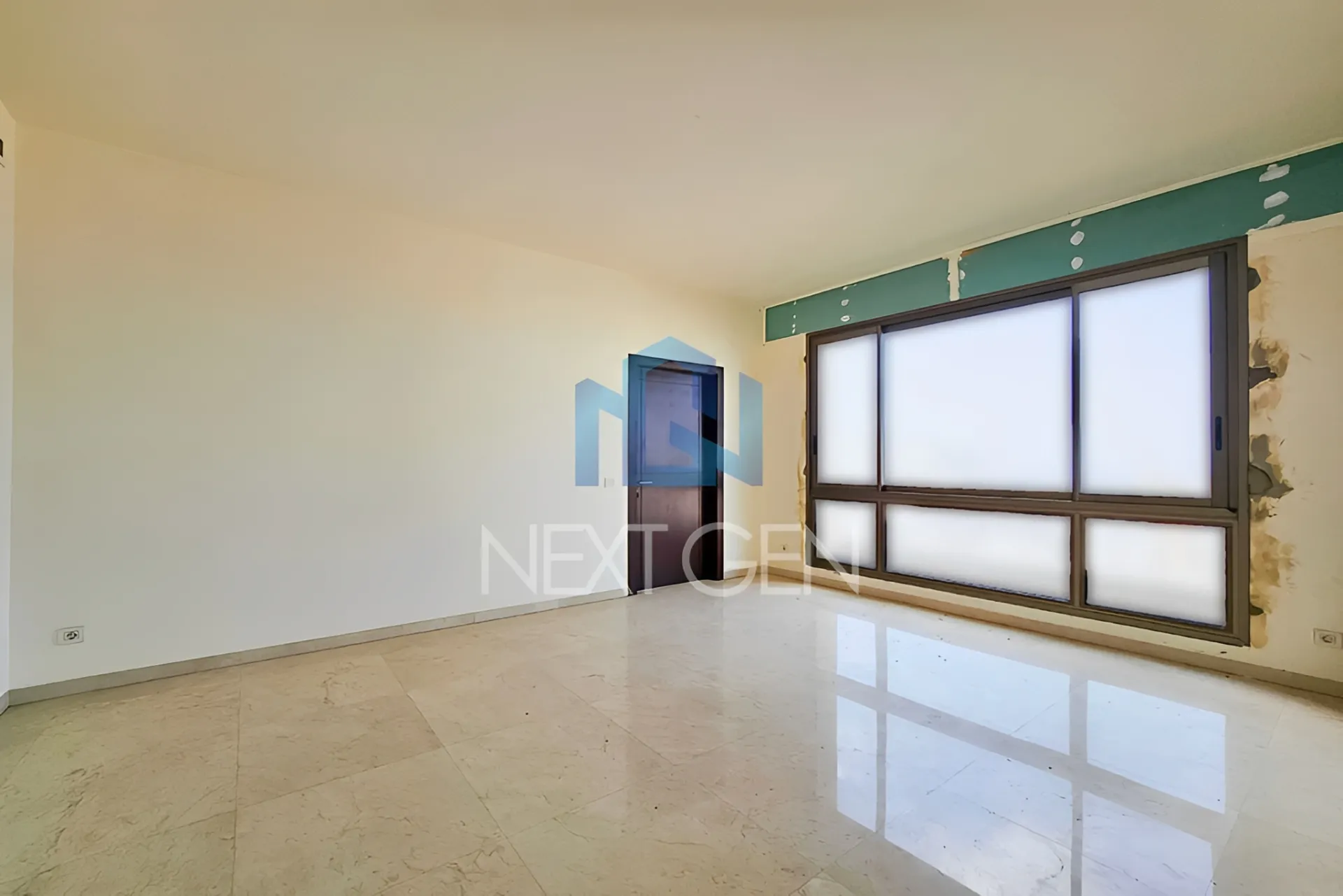 Apartment for sale in Achrafieh, Beirut, Lebanon - 4 bed, 5 bath
