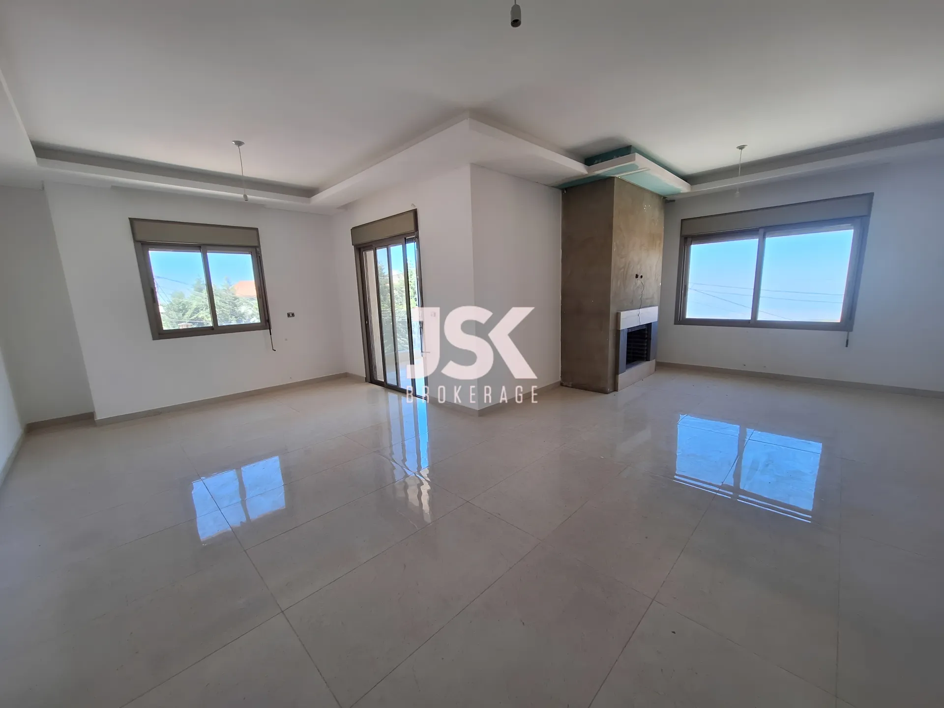 Apartment for Sale in Ehden - 3 bed, 3 bath