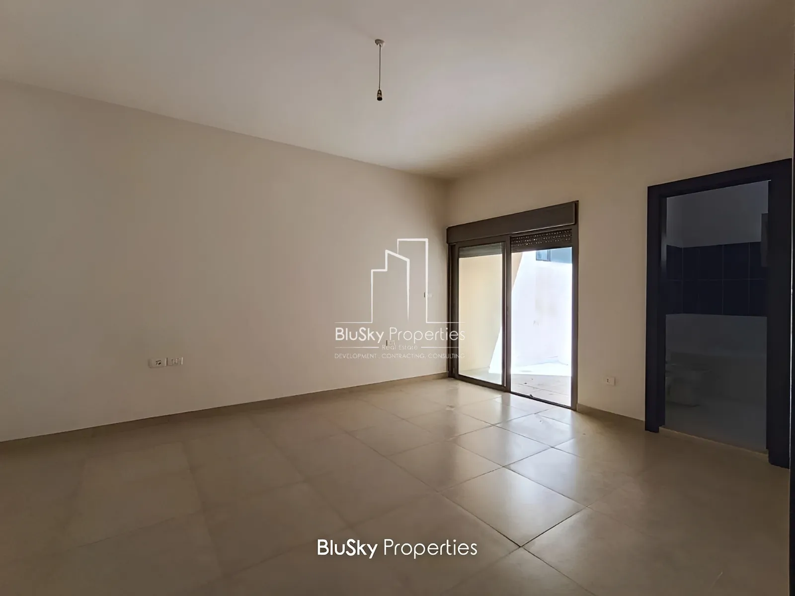 Apartment for Sale in Kfarhbeb - 3 bed, 4 bath