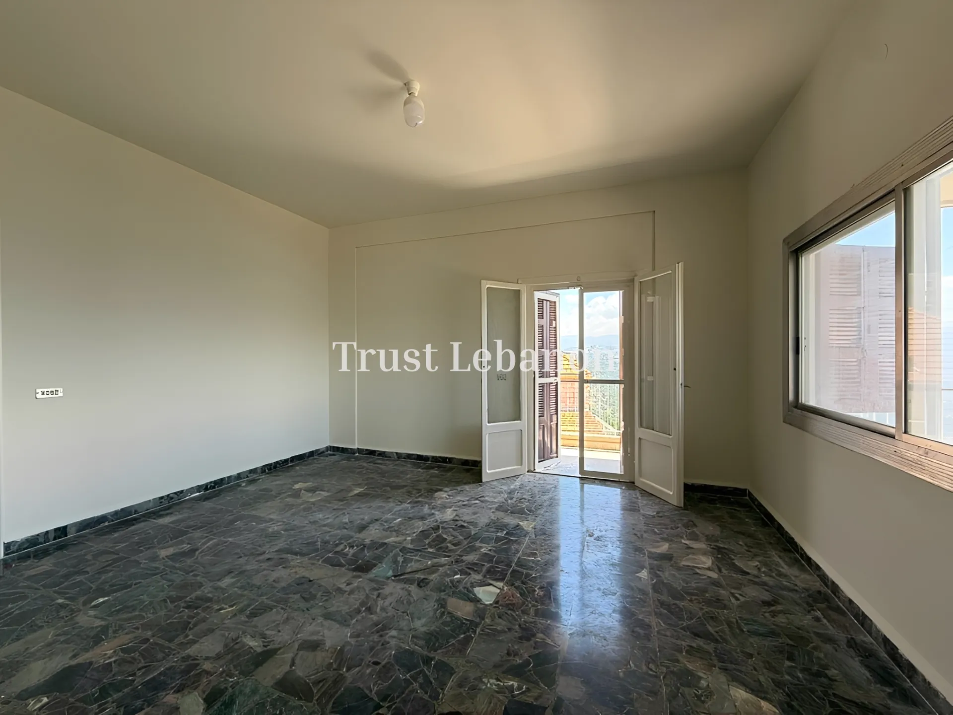 Apartment for rent in Beit Meri, Lebanon - 3 bed, 3 bath