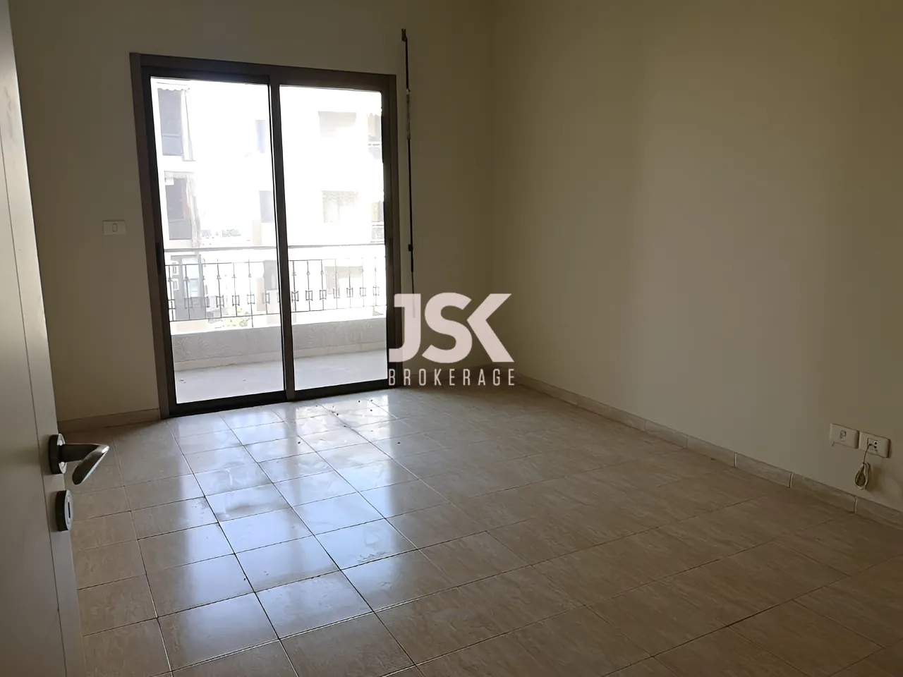 Apartment for Sale in Dekwaneh