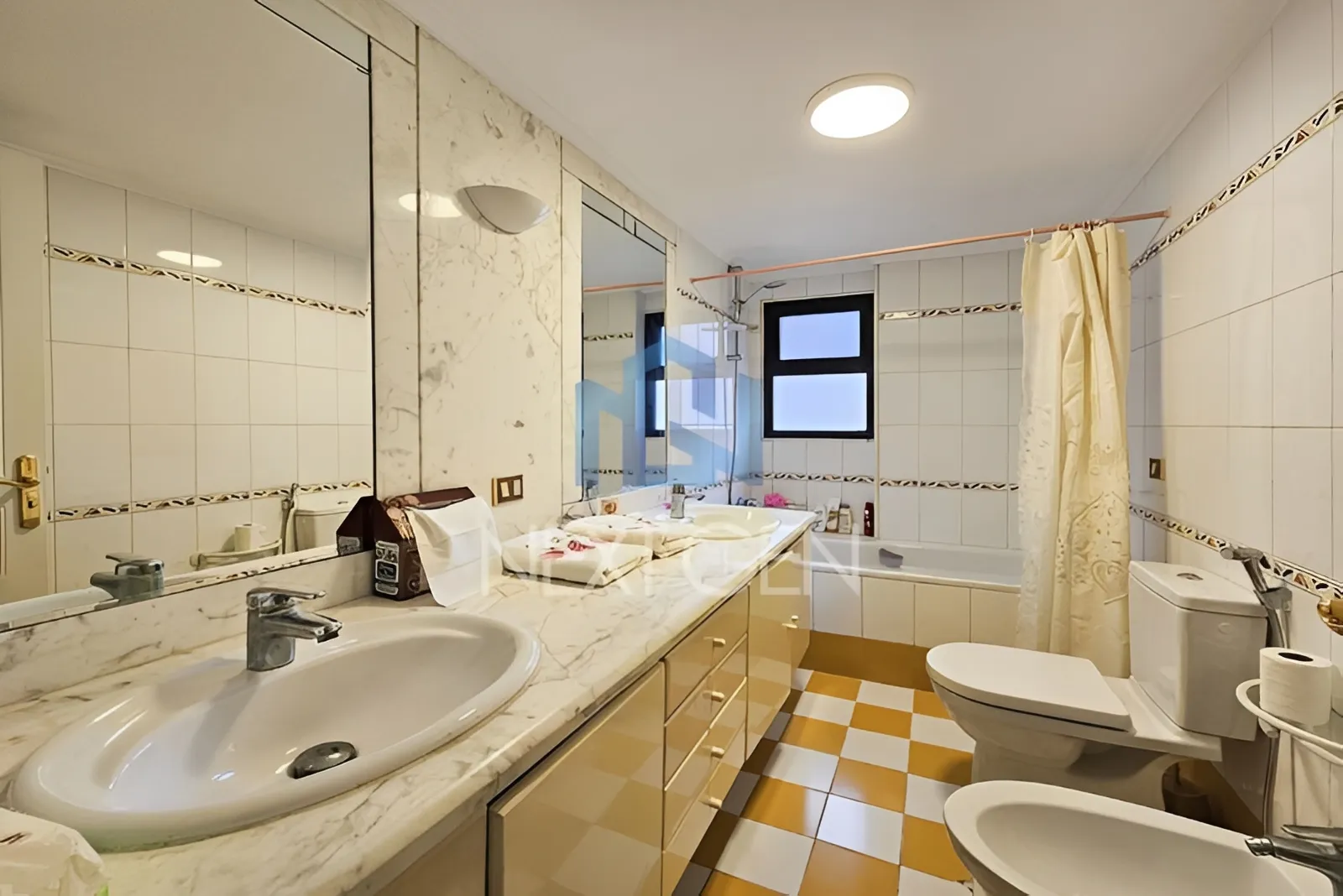 Apartment for Sale in Ras Beirut