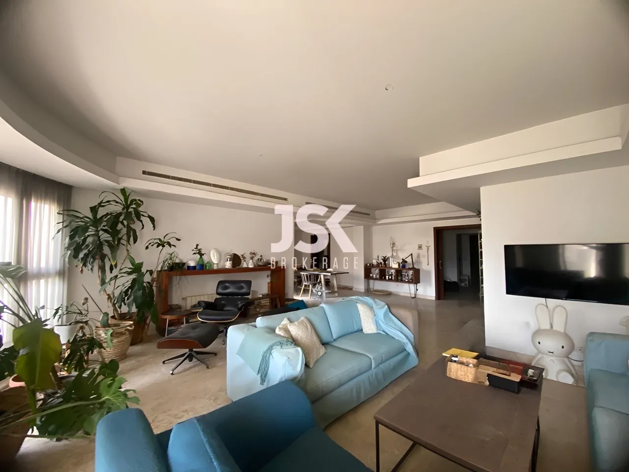 Apartment for Rent in Ain Al Tineh