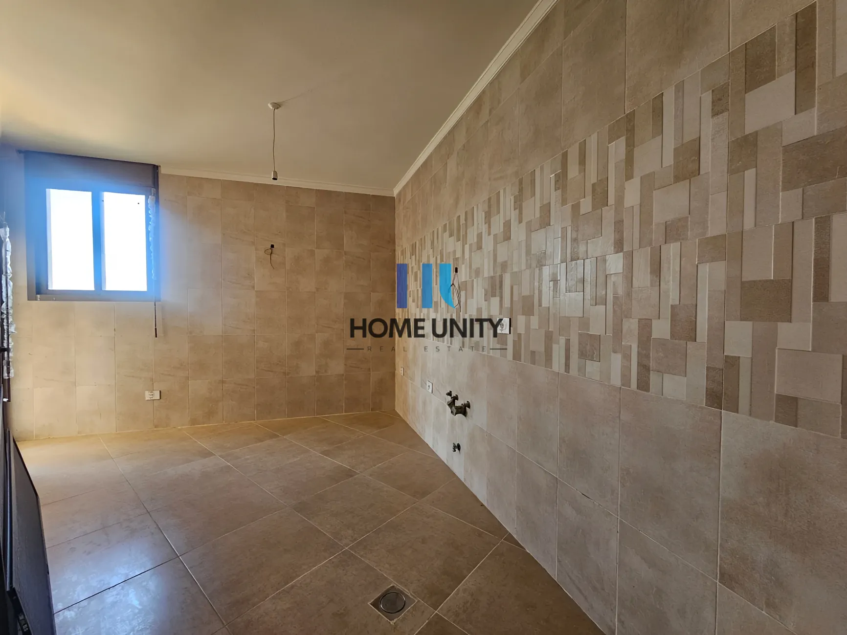 Apartment for sale in Mazraat Yachoua, Lebanon - 2 bed, 2 bath