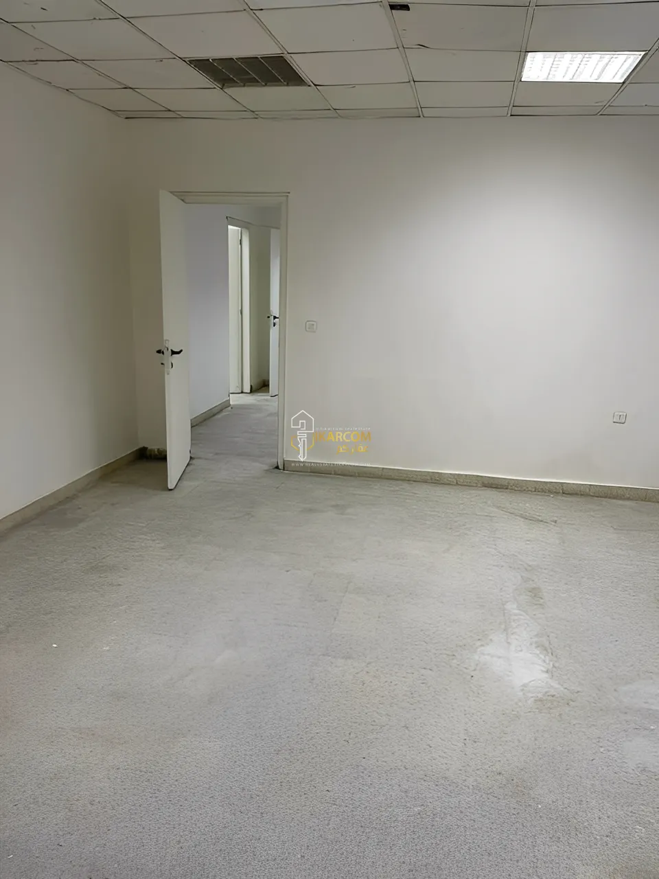 Warehouse For Rent in Achrafieh