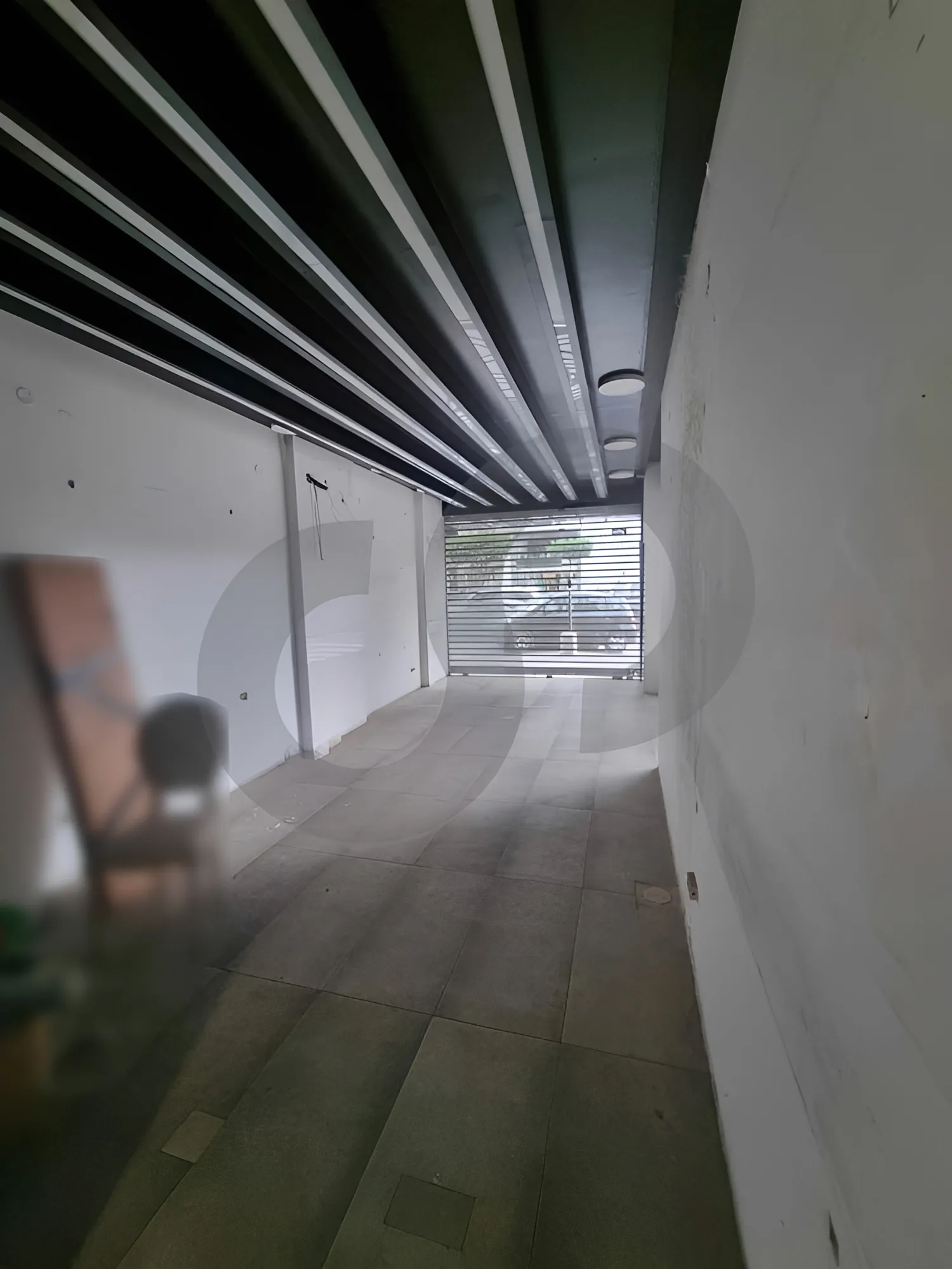 Shop for Rent in Verdun