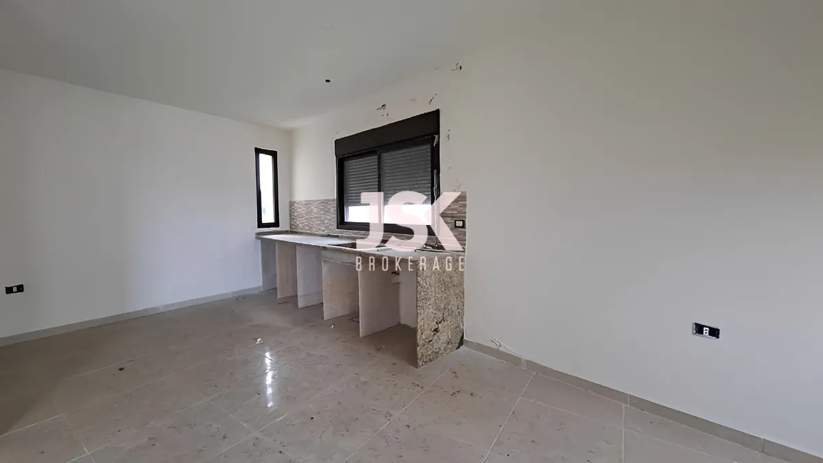 Apartment for Sale in Aamchit, Lebanon - 3 bed, 3 bath