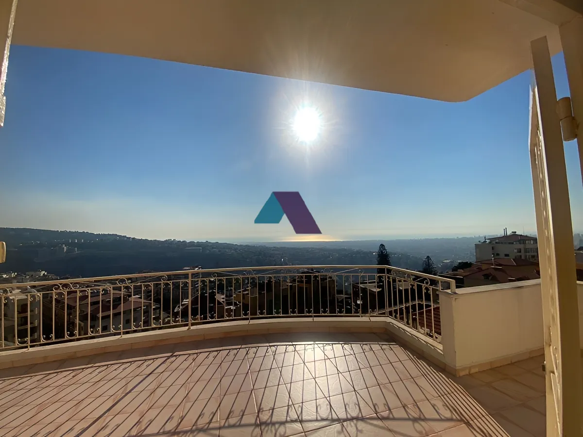 Apartment for Sale in Mansourieh - 4 bed, 5 bath