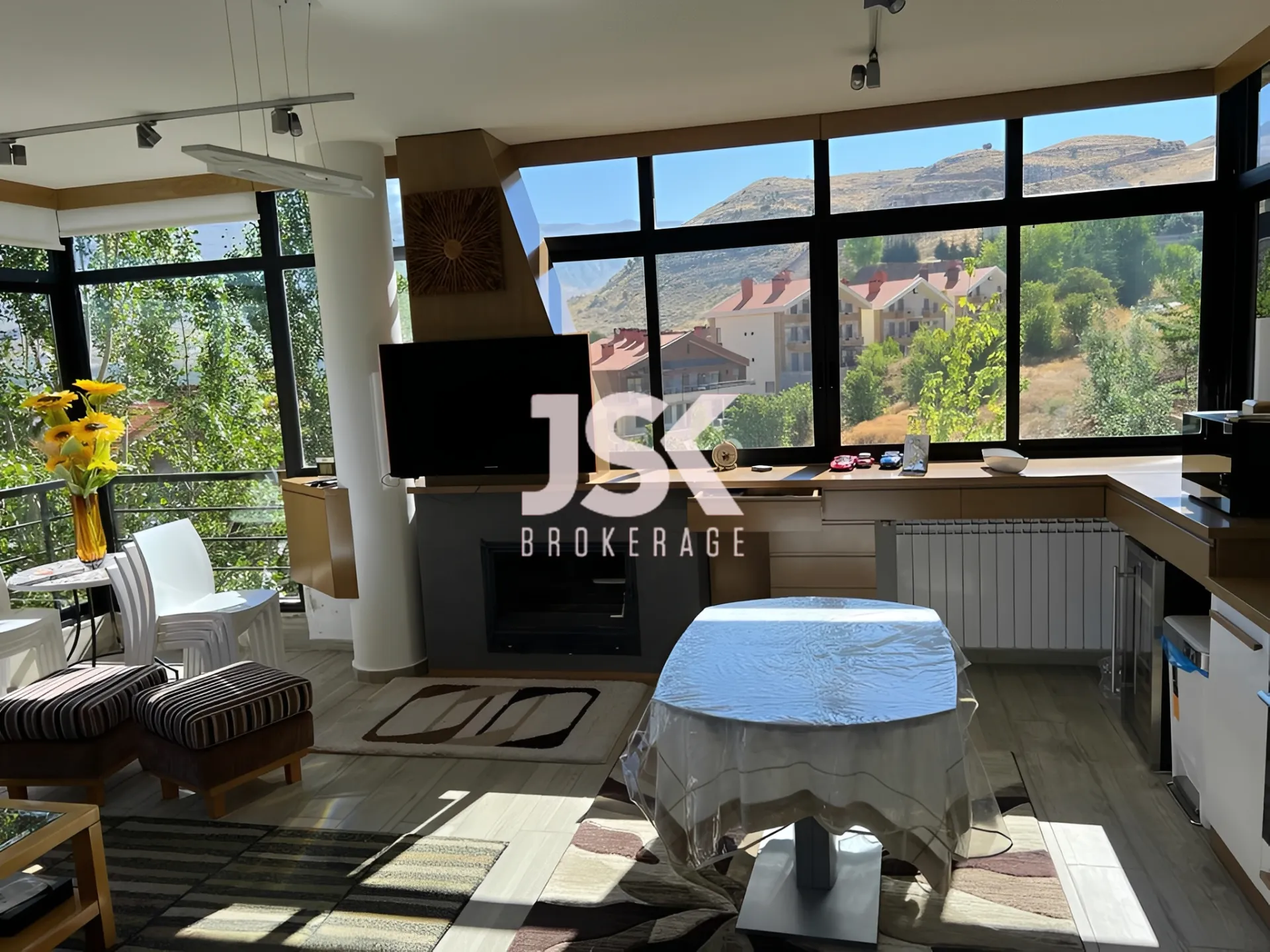 Chalet for Sale in Zaarour - 2 bed, 2 bath