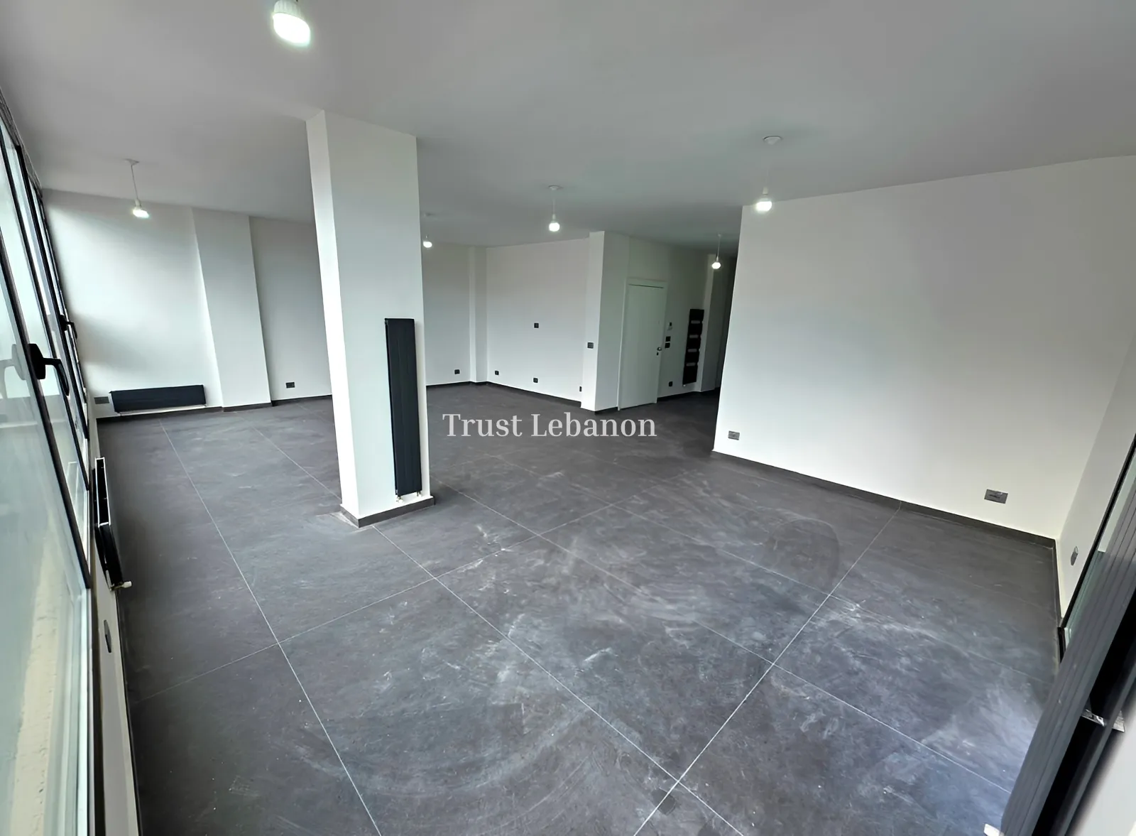 Office for rent in Antelias, Lebanon