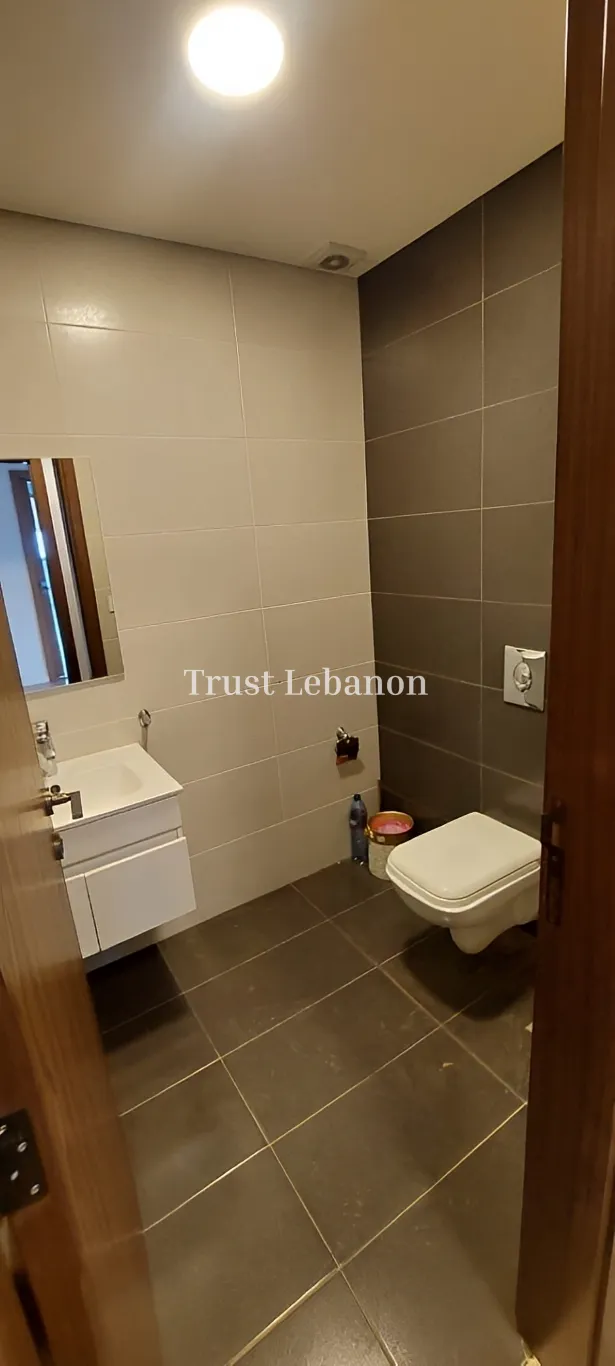 Office for rent in Dbayeh, Lebanon